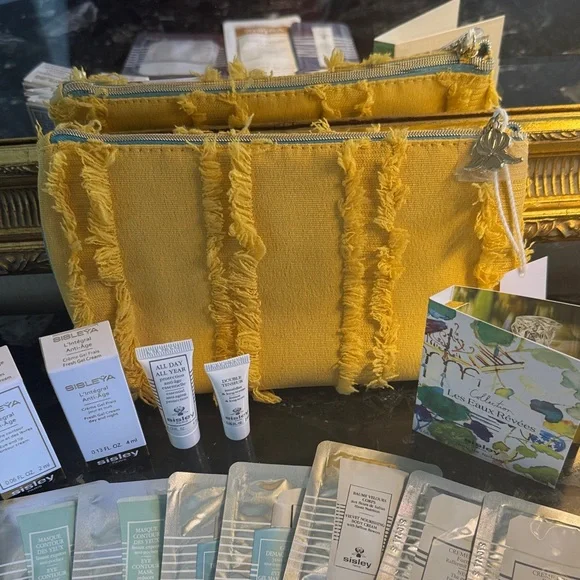 Sisley-Paris Skincare Collection with Mustard Pouch - Picture 5 of 7